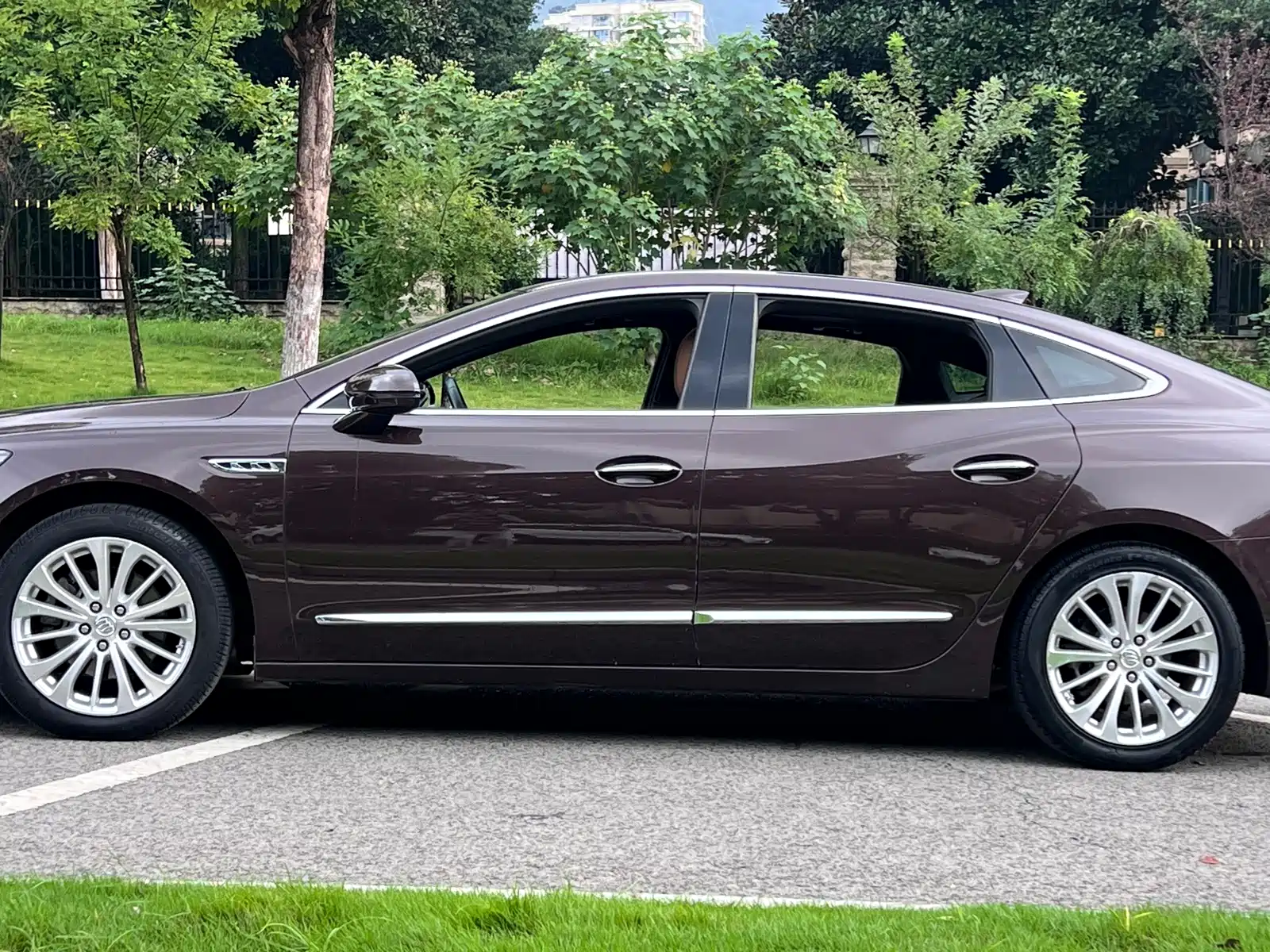 Фото 33 - Buick LaCrosse