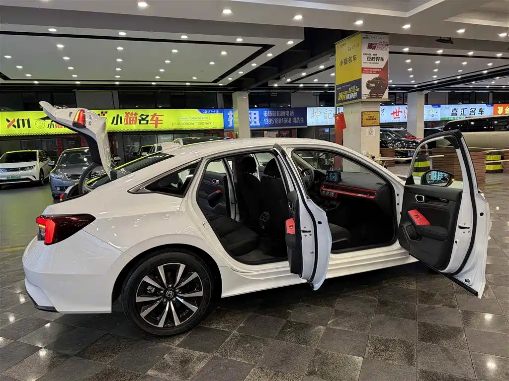 Honda Integra 2024 2023 2.0L e:HEV Sharp Tech Edition