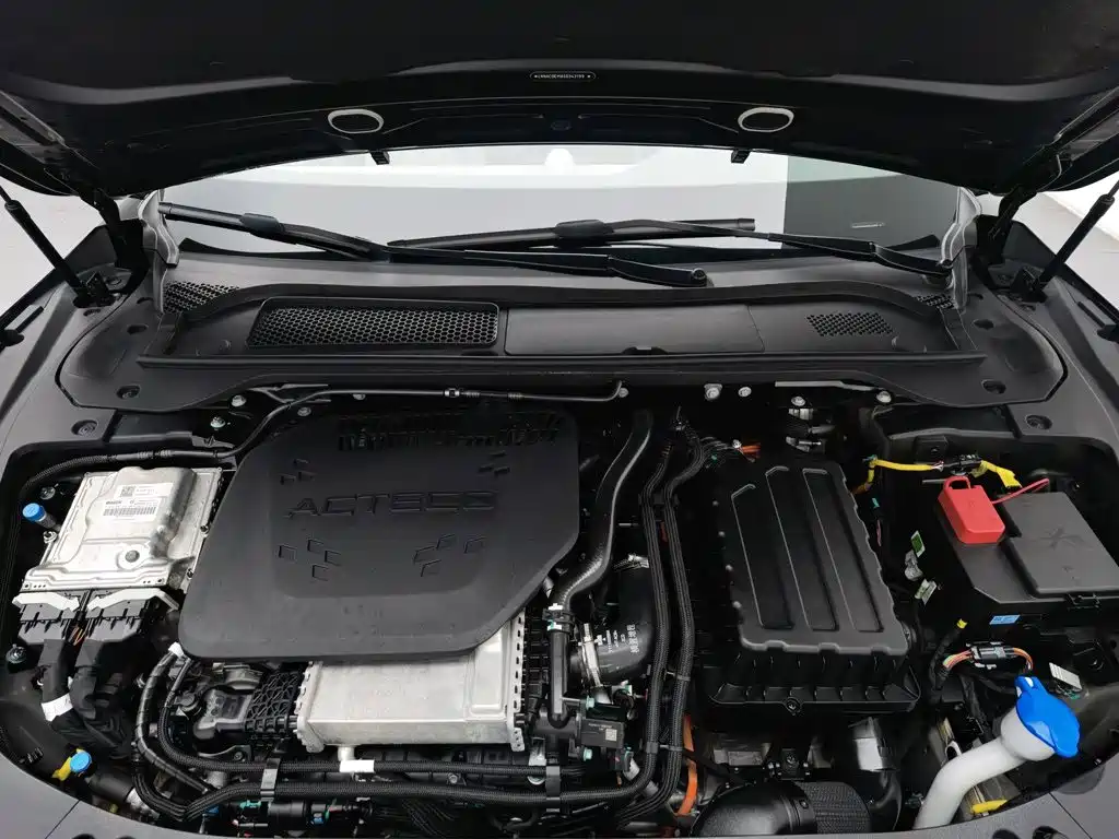 Exeed Exlantix ES 2025 2025 Range Extender Pro Highway Assist
