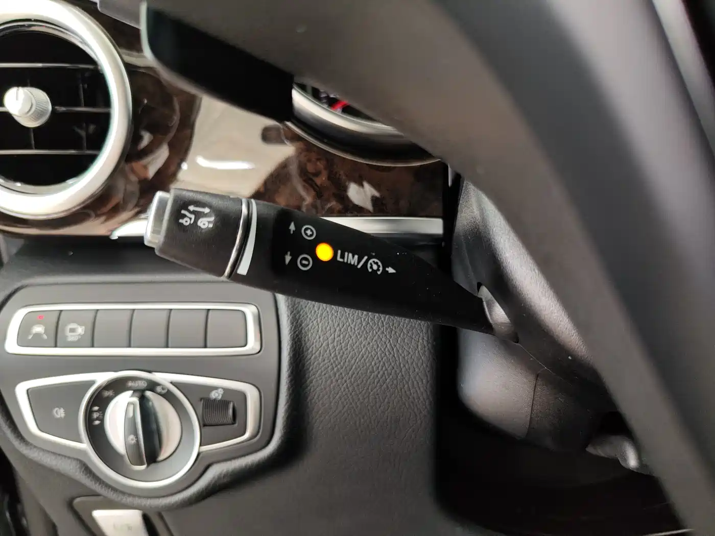 Mercedes-Benz V-Class 2018 V 260 Premium Edition China VI фото 14