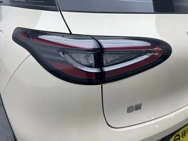 Geely Galaxy Starry Wish 2025 310km Dream Edition фото 20