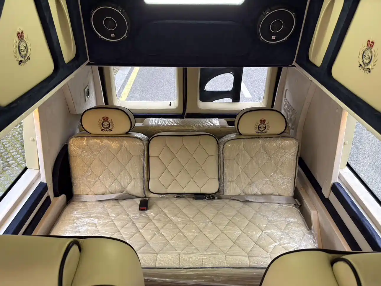 Ford E350 2012 2011 5.4L Standard Yacht Edition