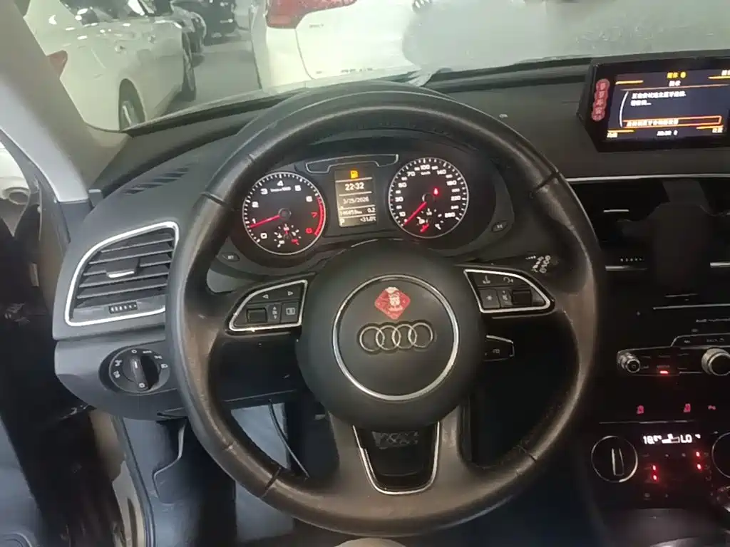 Фото 11 - Audi Q3