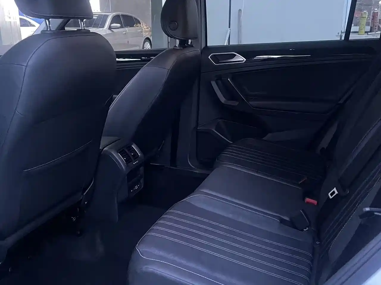 Volkswagen Tiguan L 2023 330TSI Auto 2WD Comfort Edition фото 9