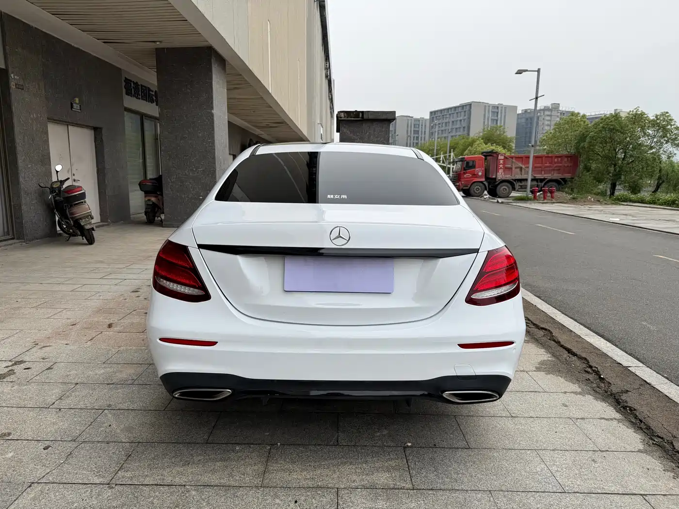 Mercedes-Benz E-Class 2018 E 200 L Sport фото 7