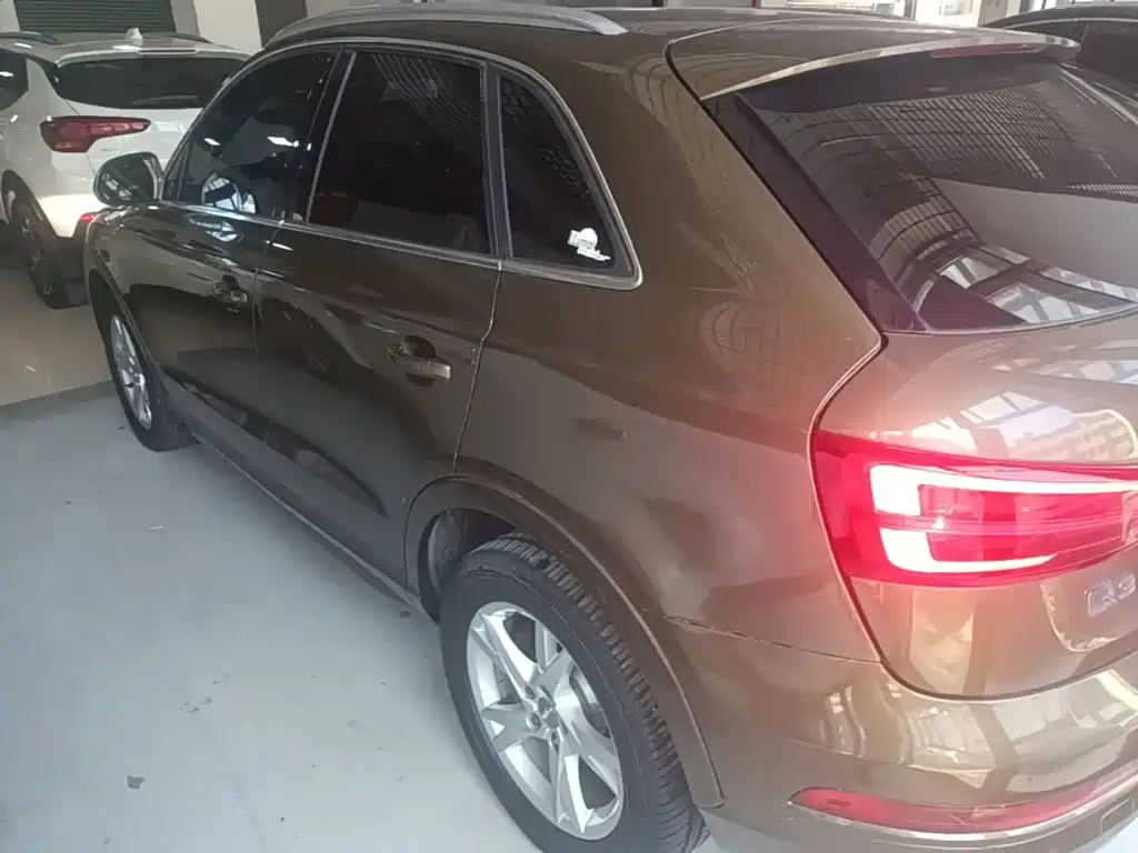 Фото 5 - Audi Q3