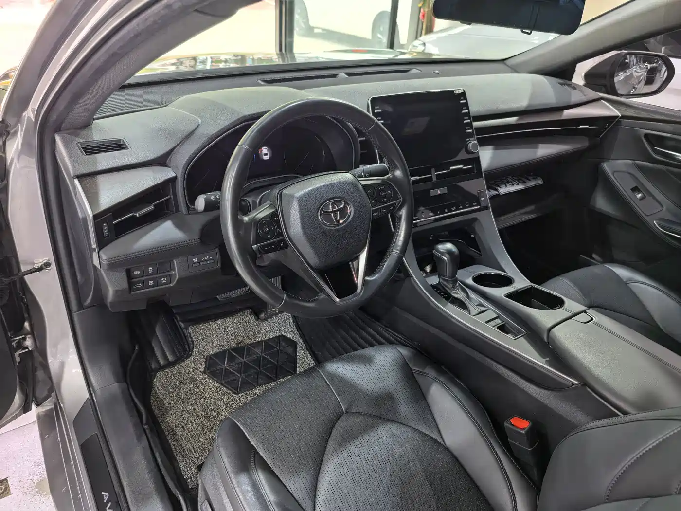 Toyota Avalon 2019 2.0L XLE Premium Edition (China VI) фото 5