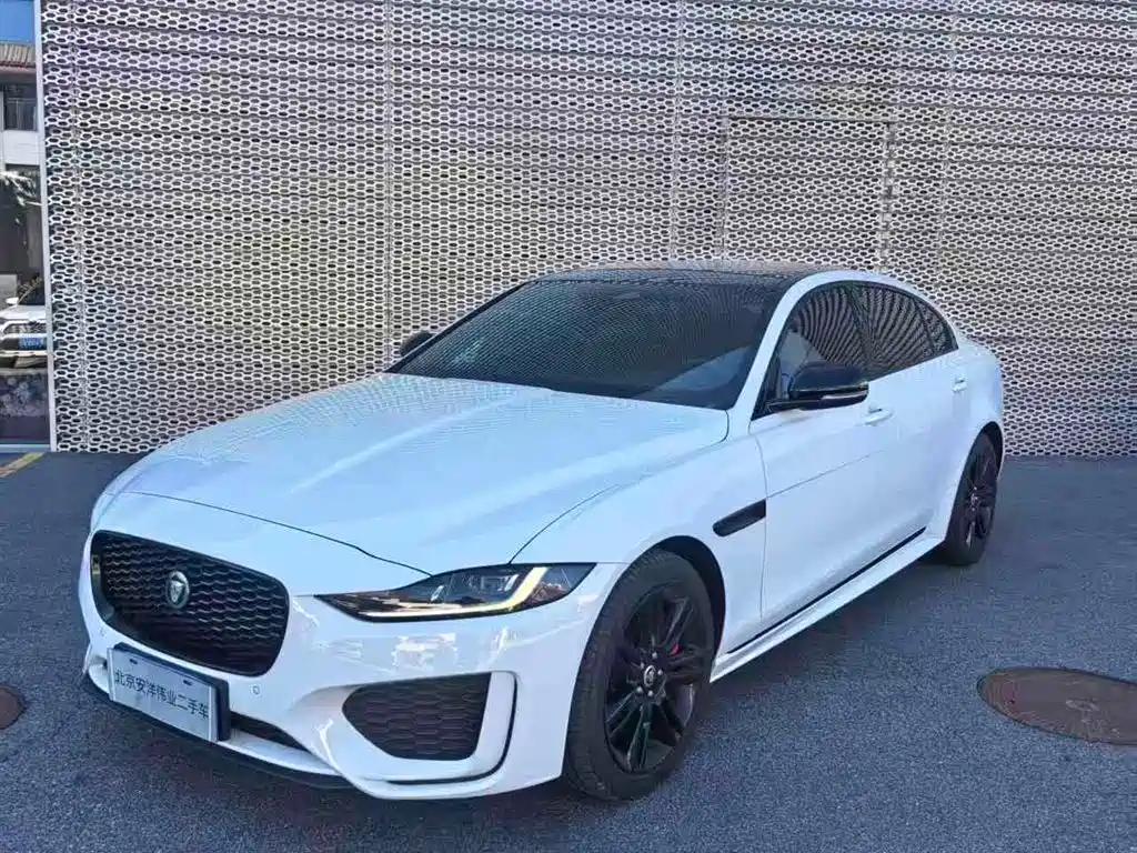 2025 Jaguar XEL