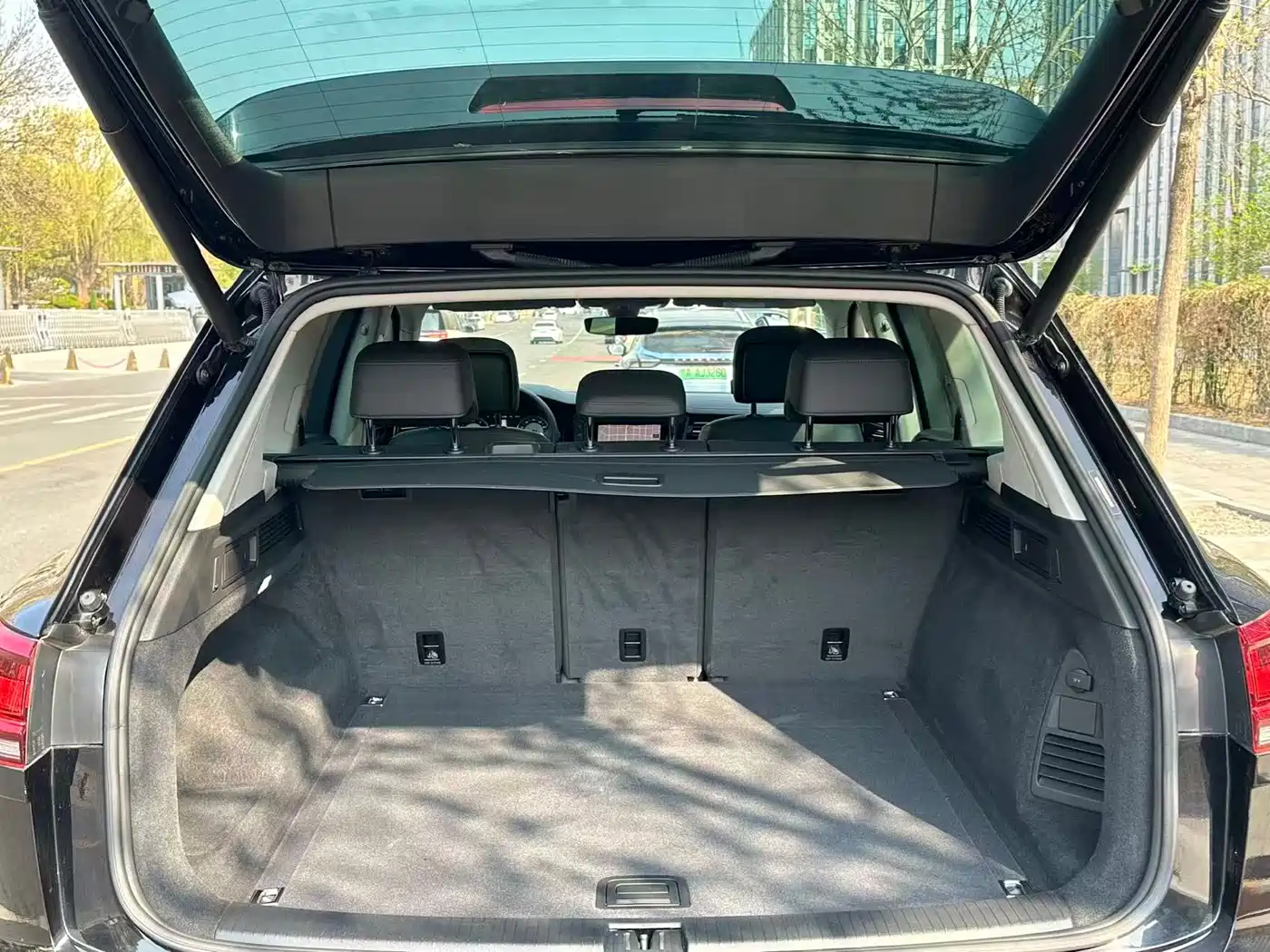 Volkswagen Touareg 2019 2.0TSI Pilot Edition China VI фото 11