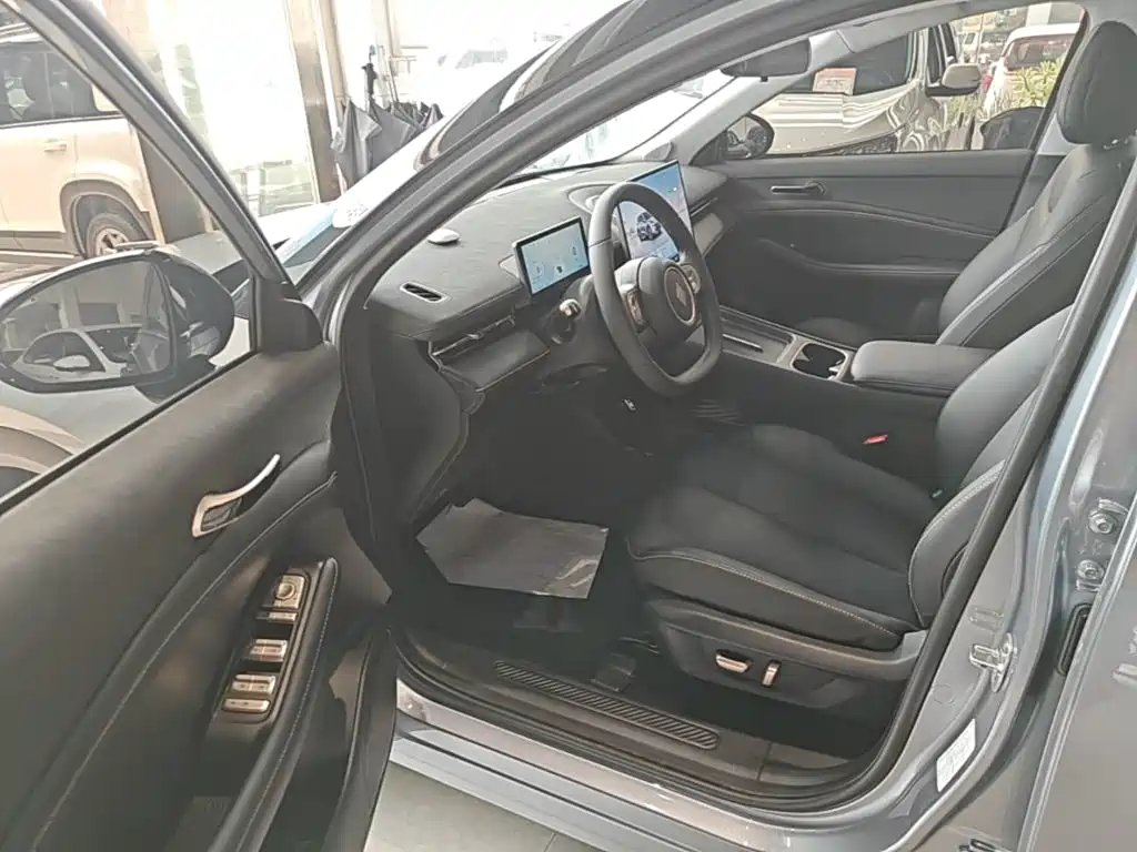 Photo 16 - Baojun Yunhai
