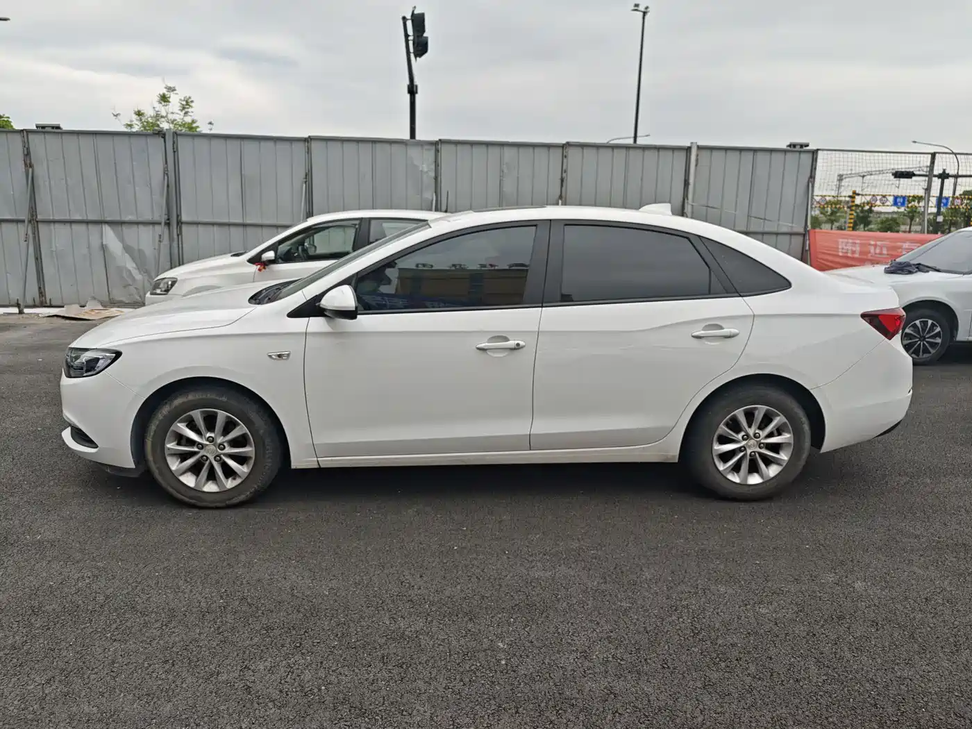 Buick Excelle 2018 15T DCT Progressive (China V) фото 3