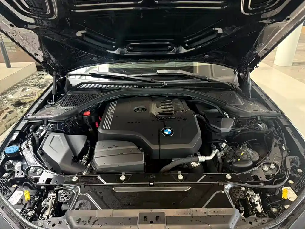 BMW 3 Series 2024 325Li M Sport Package фото 2