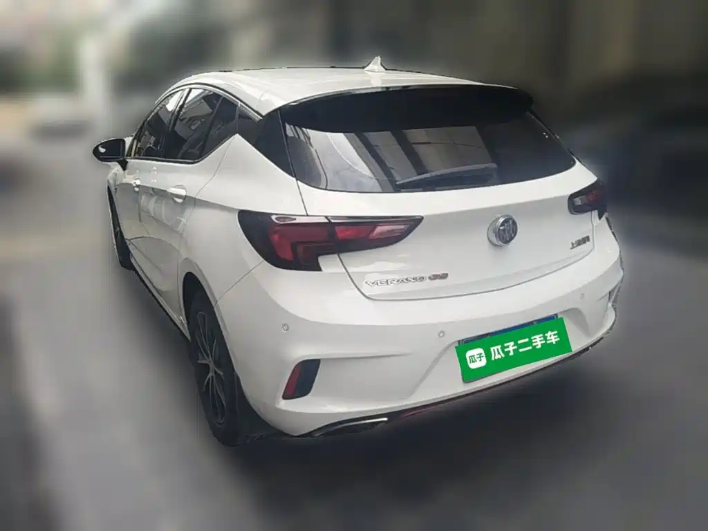 Фото 7 - Buick Verano