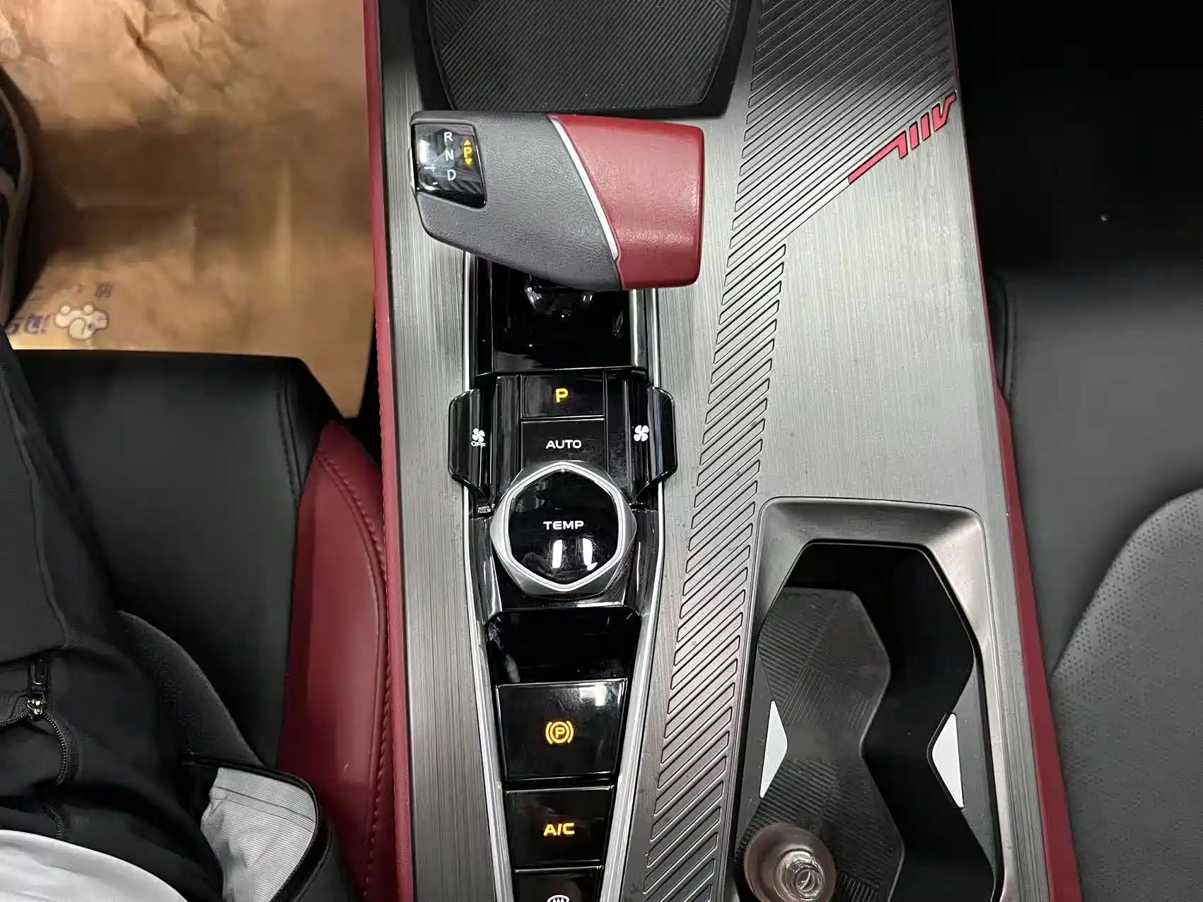 صورة 18 - Changan Oshan Z6