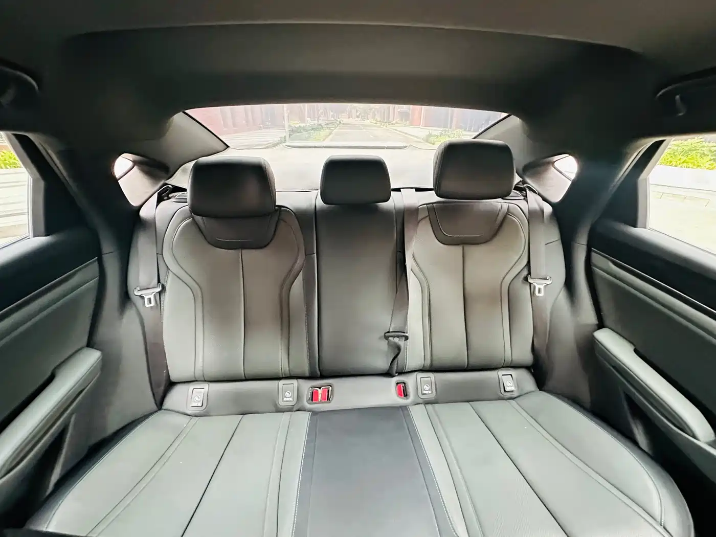 BYD Qin L 2024 DM-i 80KM Leading Edition фото 16