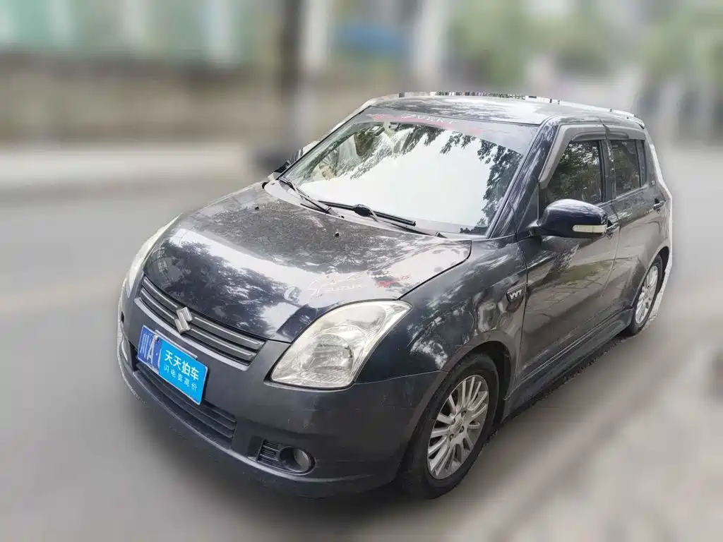Photo 1 - Suzuki Swift