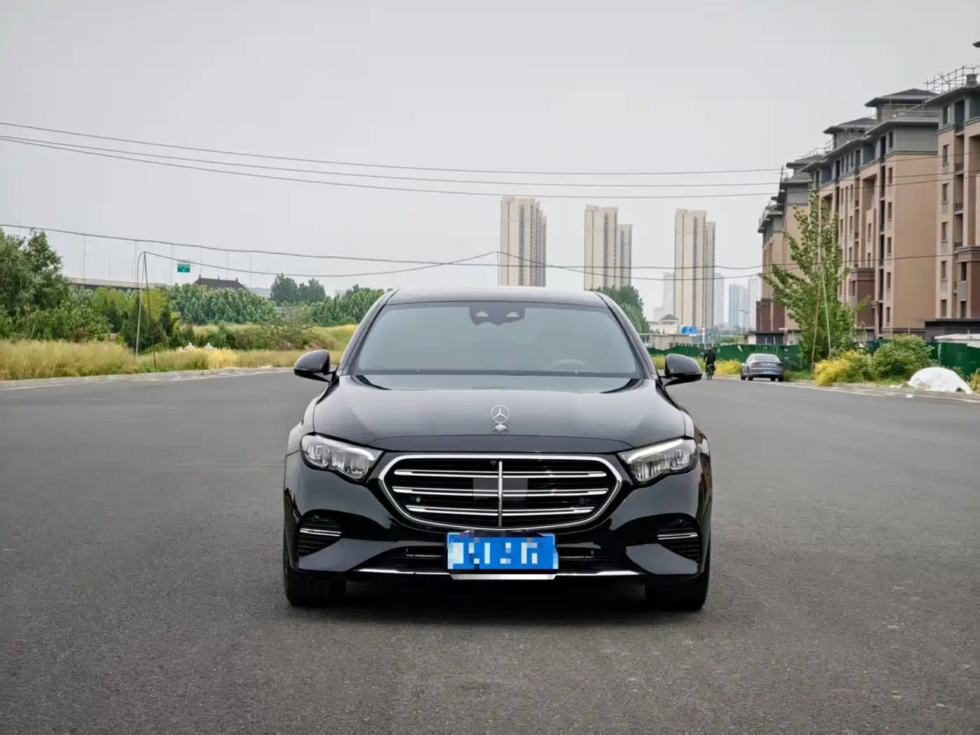 Mercedes-Benz E-Class 2024 E 300 L Fashion фото 2