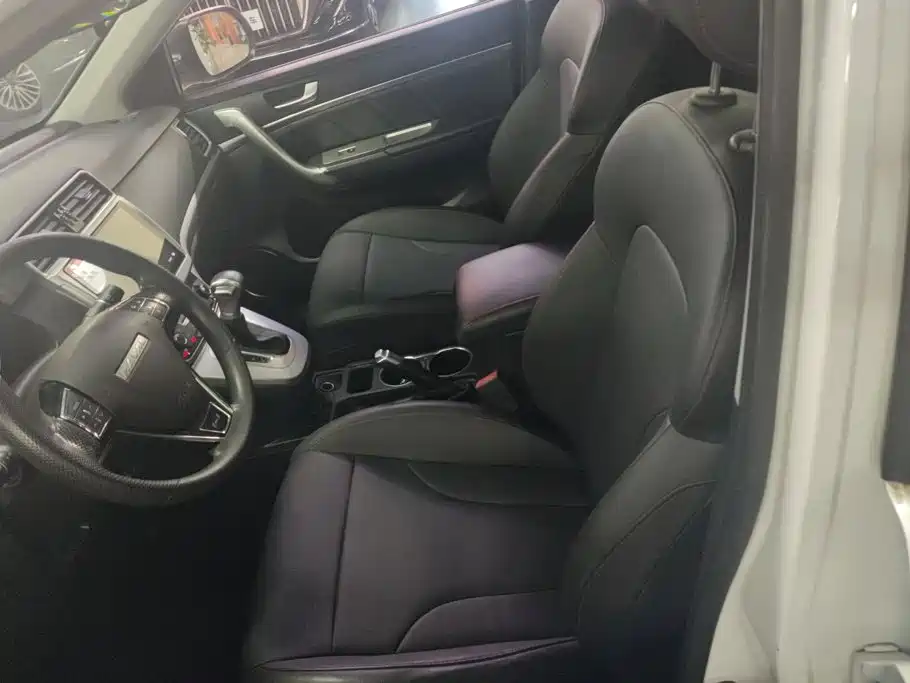 Фото 9 - Haval M6