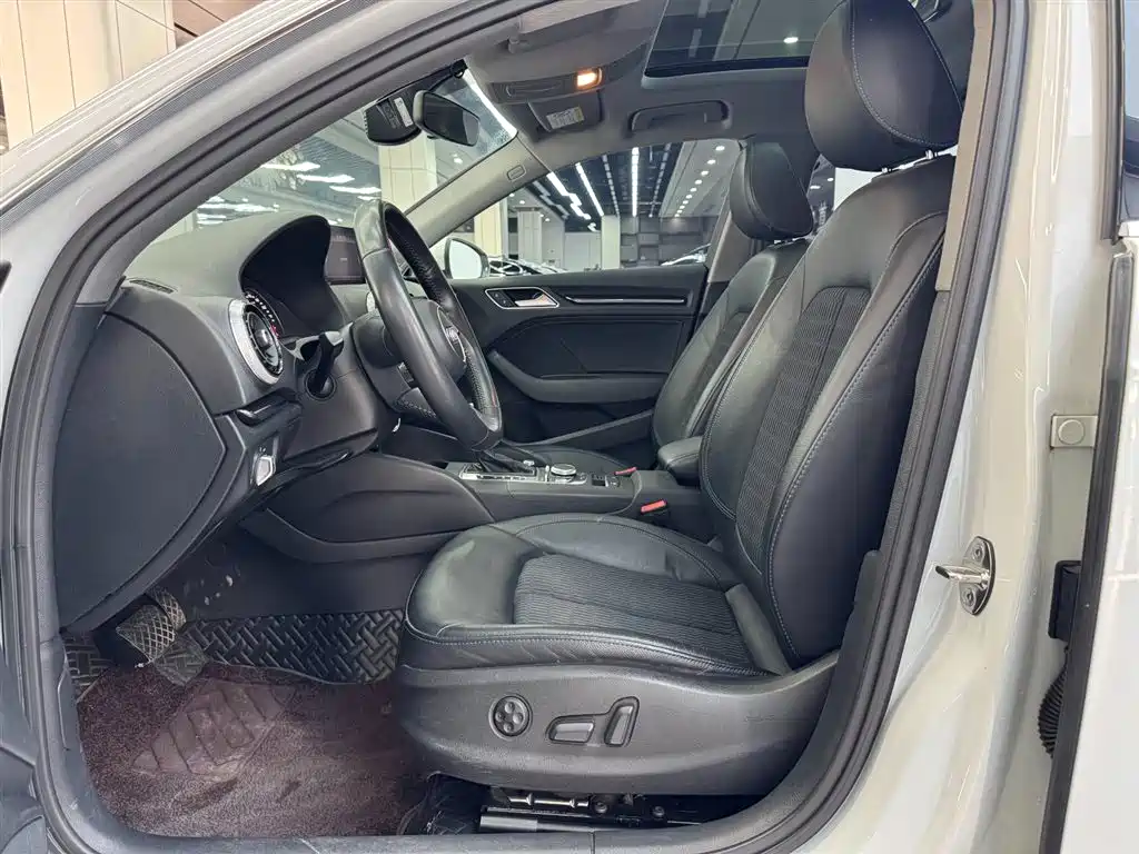 Audi A3 2019 Sportback 35 TFSI Fashion China VI фото 7