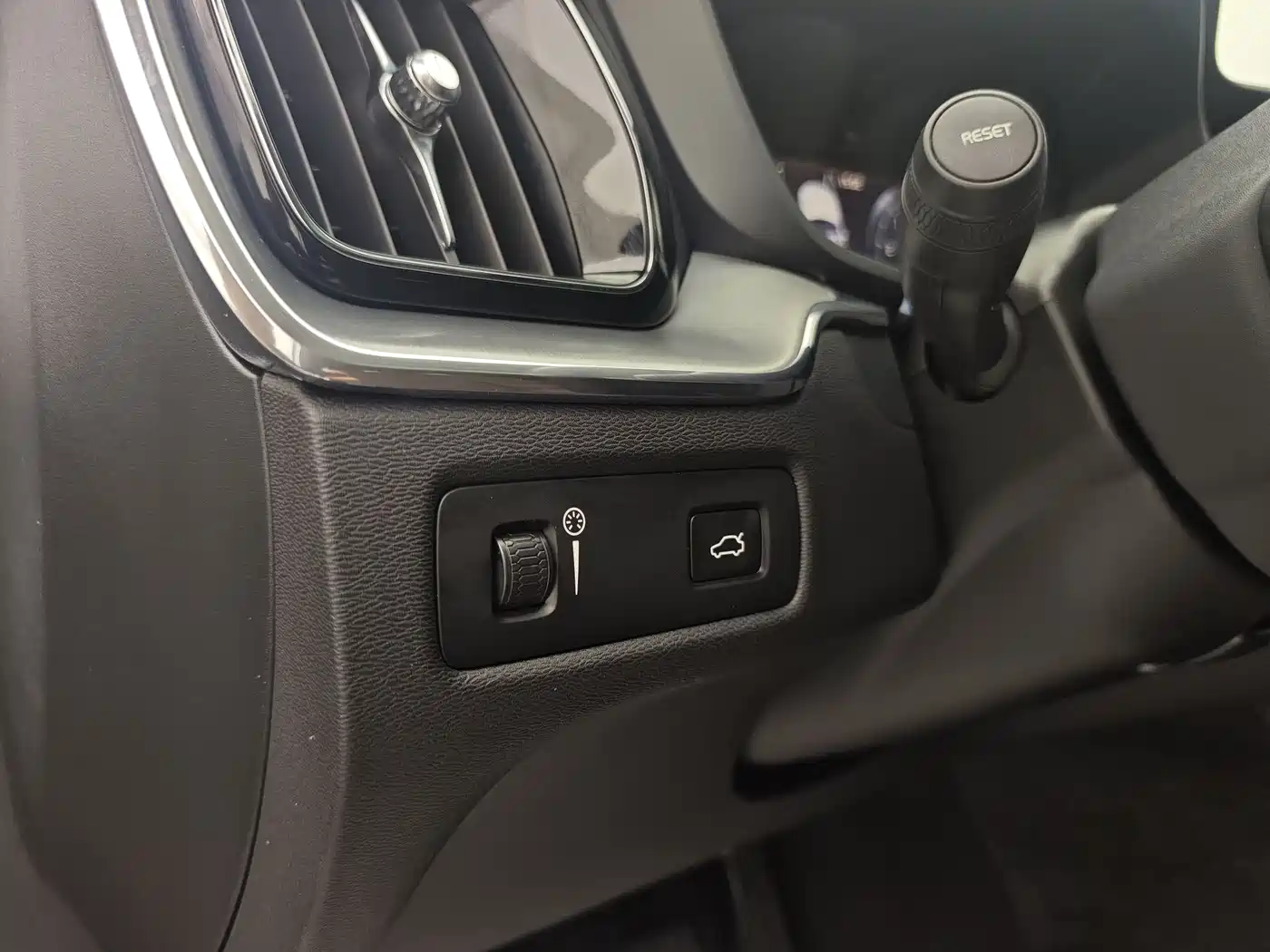 Фото 16 - Volvo XC60