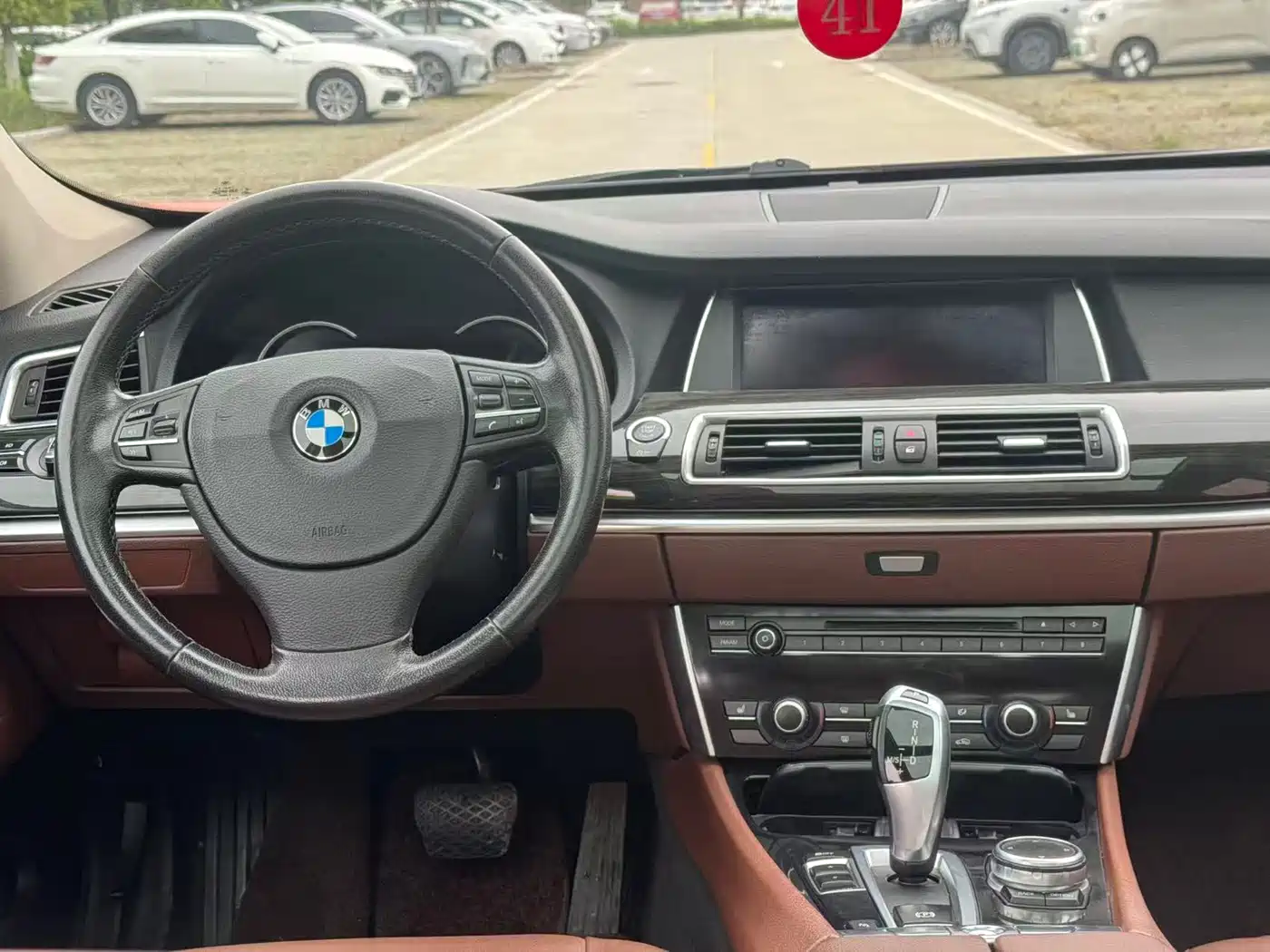 BMW 5 Series GT 2015 528i Luxury фото 20
