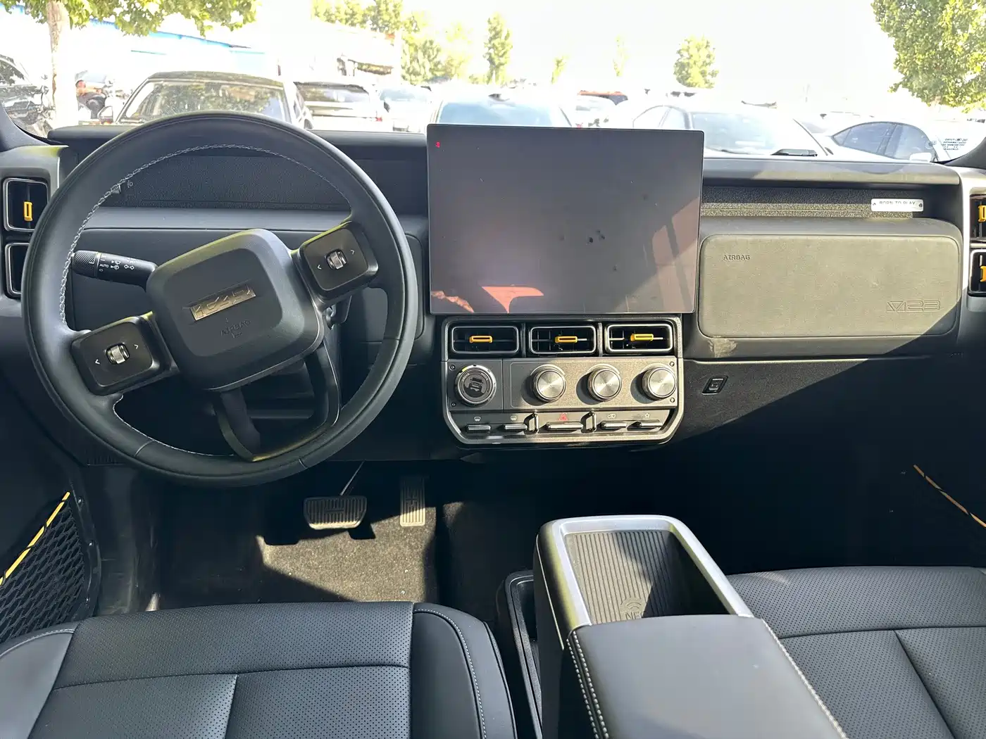 iCAR V23 2025