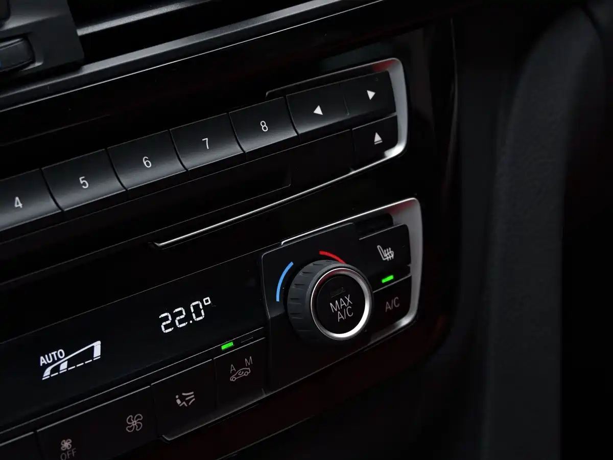 BMW 3 Series GT 2019 320i M Sport Model фото 16