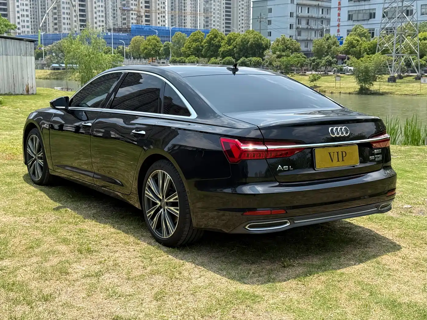 Audi A6L 2022 55 TFSI quattro Premium Elegance фото 6