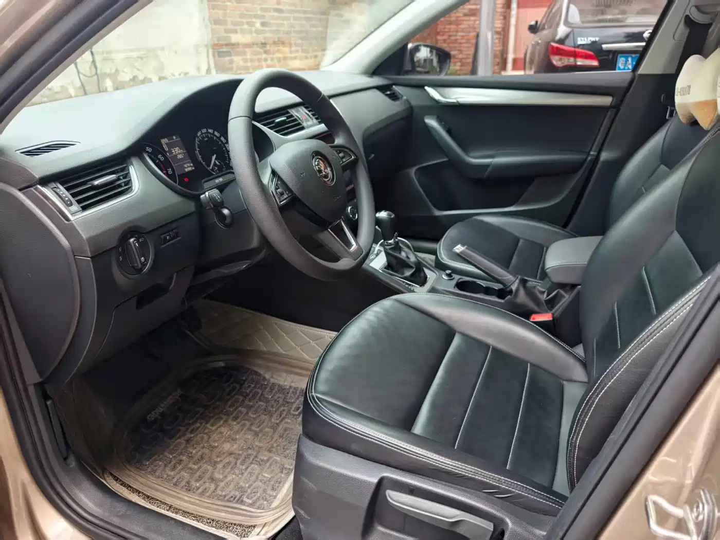 Škoda Octavia 2019 1.5L Automatic Smart Comfort China VI фото 11