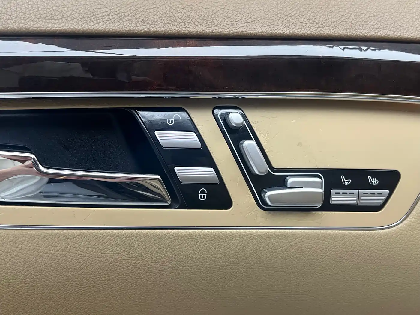 Mercedes-Benz S-Class 2010 Model S 400 L HYBRID фото 21