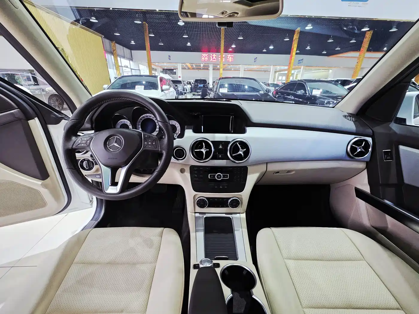 Mercedes-Benz GLK-Class 2014 GLK 260 4MATIC Dynamic фото 10