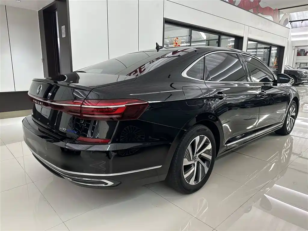 Volkswagen Passat New Energy 2022 430PHEV Hybrid Elite Edition фото 22