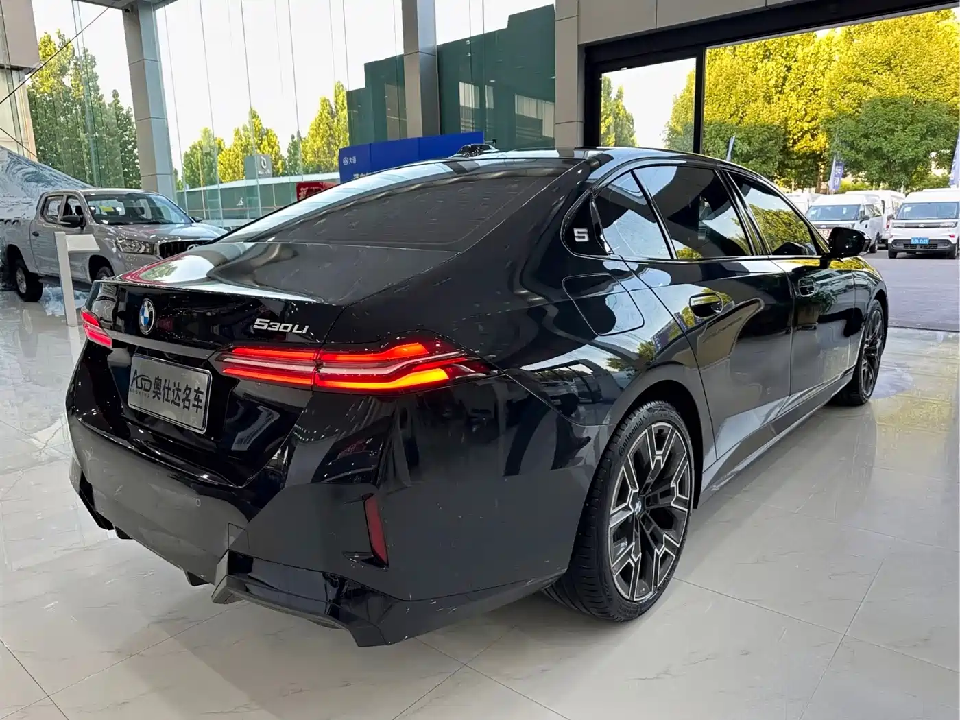 BMW 5-SERIES