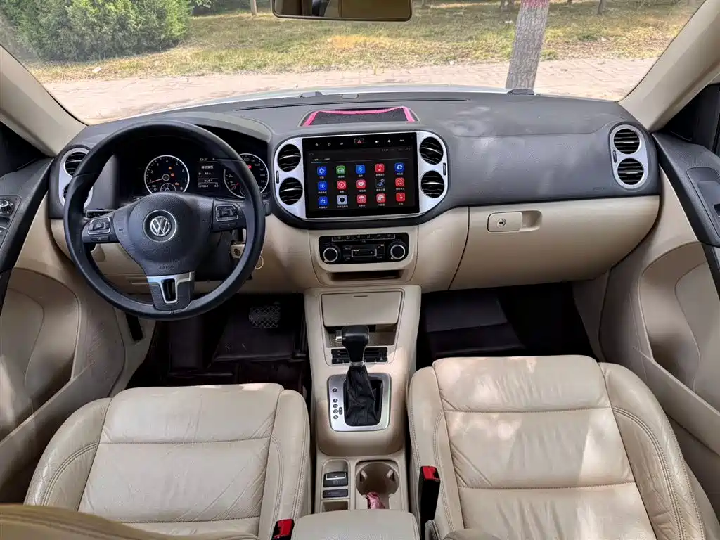 Volkswagen Tiguan 2010 1.8TSI Automatic 2WD Trend фото 5