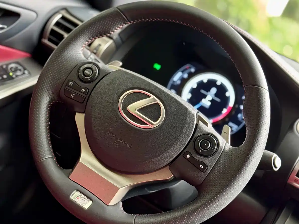 Lexus IS 2013 250 F SPORT фото 9
