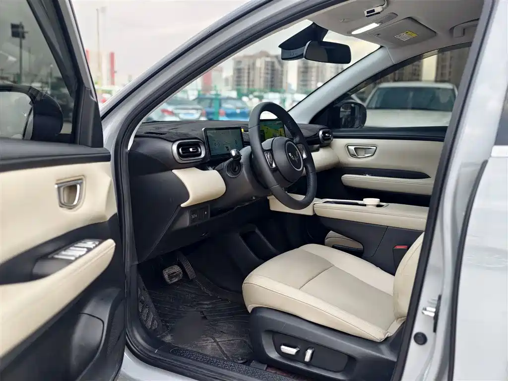 Фото 12 - Wuling Motors Wuling Binguo PLUS