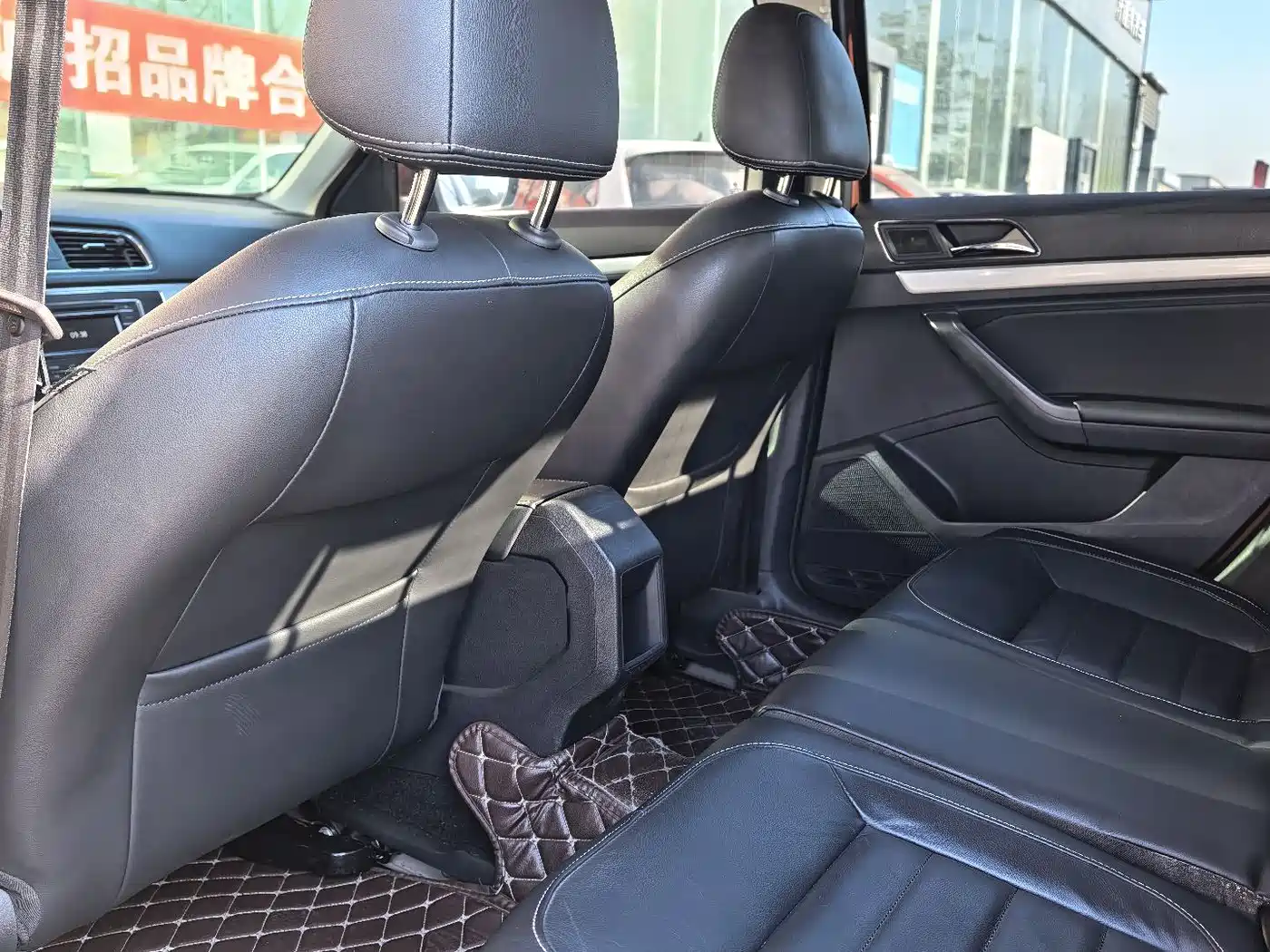 Volkswagen Lavida Tour 2017 180TSI DSG Comfort Edition фото 8