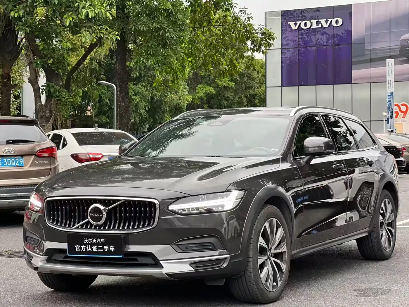 VOLVO V90