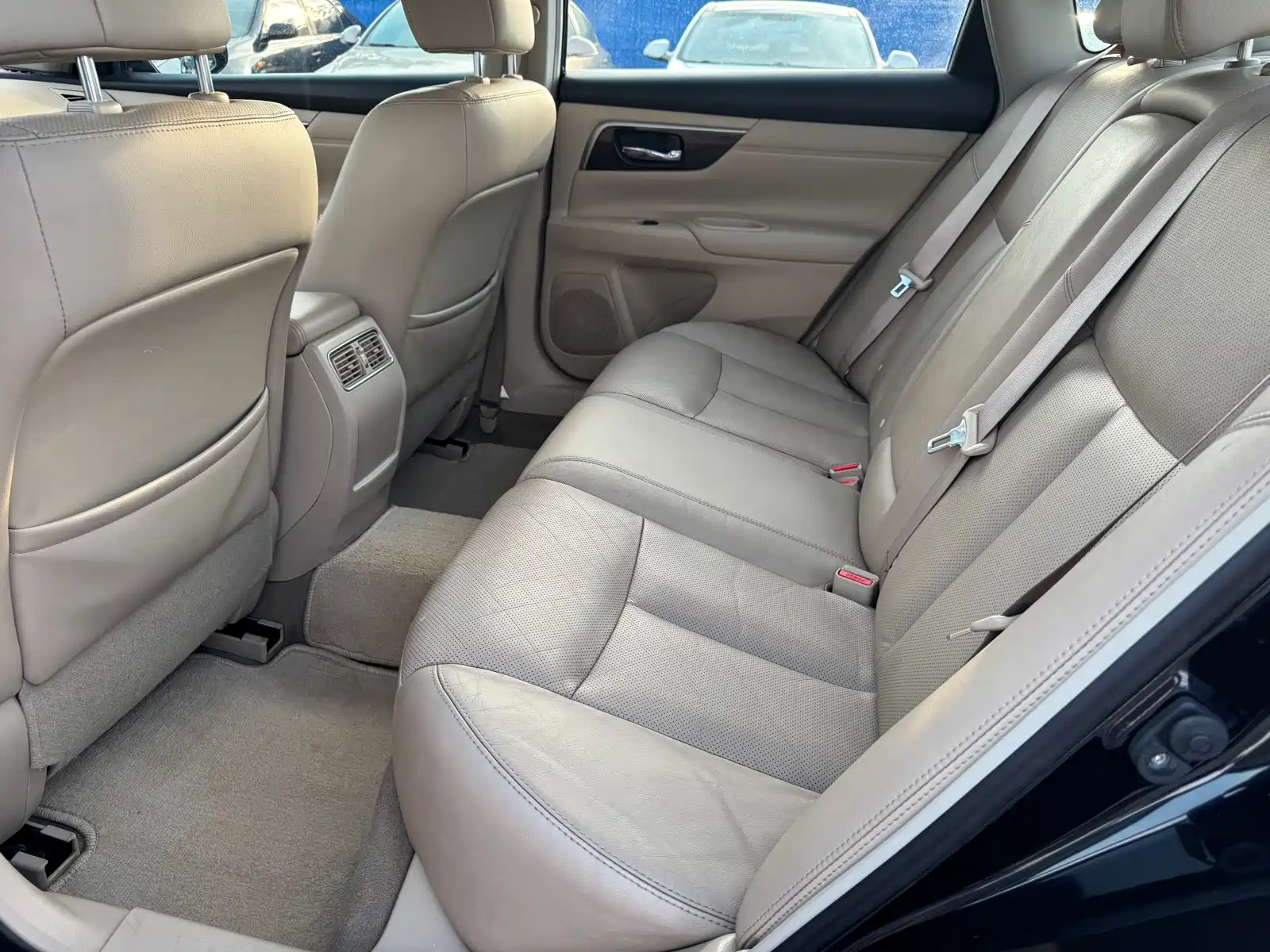 Photo 9 - Nissan Teana