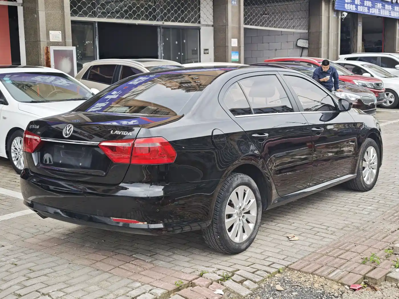 Volkswagen Lavida 2013 Facelift Classic 1.6L Automatic Comfort фото 4