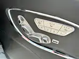 Photo 16 - Volkswagen Multivan