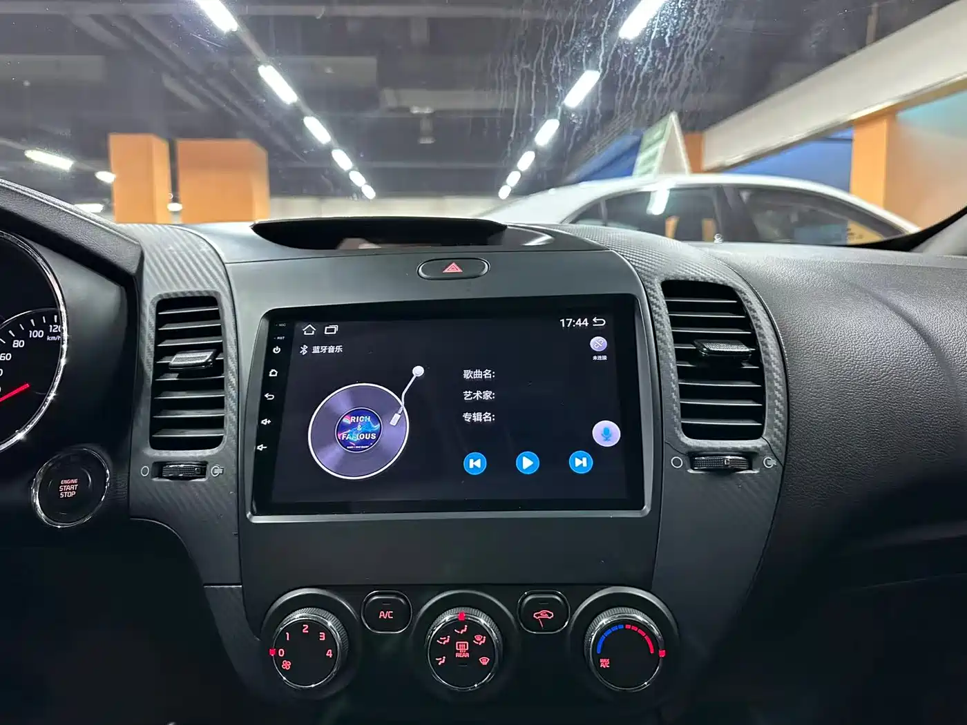 Kia K3 2015 1.6L Automatic GLS фото 11