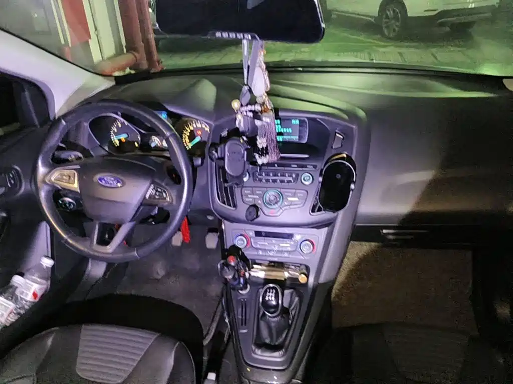 Photo 12 - Ford Focus