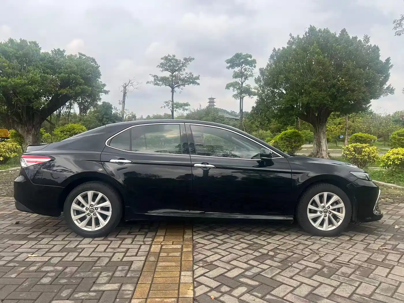 Toyota Camry 2021 2.0G Luxury Edition фото 15