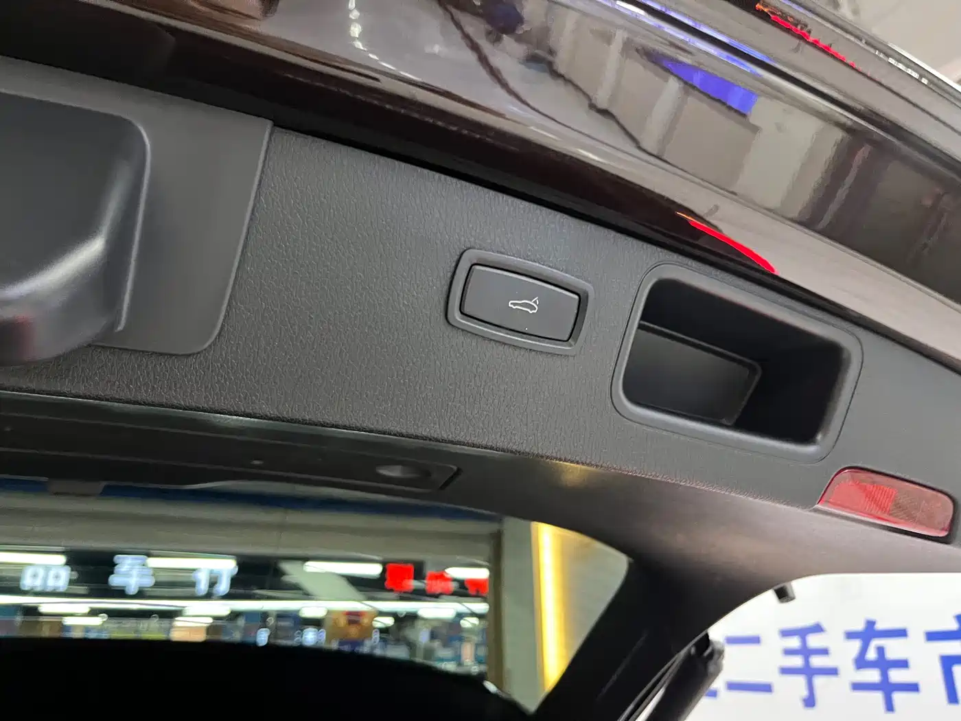 Porsche Macan 2018 Macan 2.0T фото 8