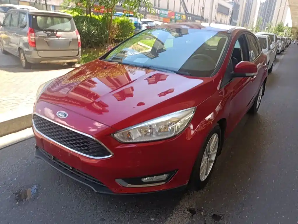 Фото 1 - Ford Focus