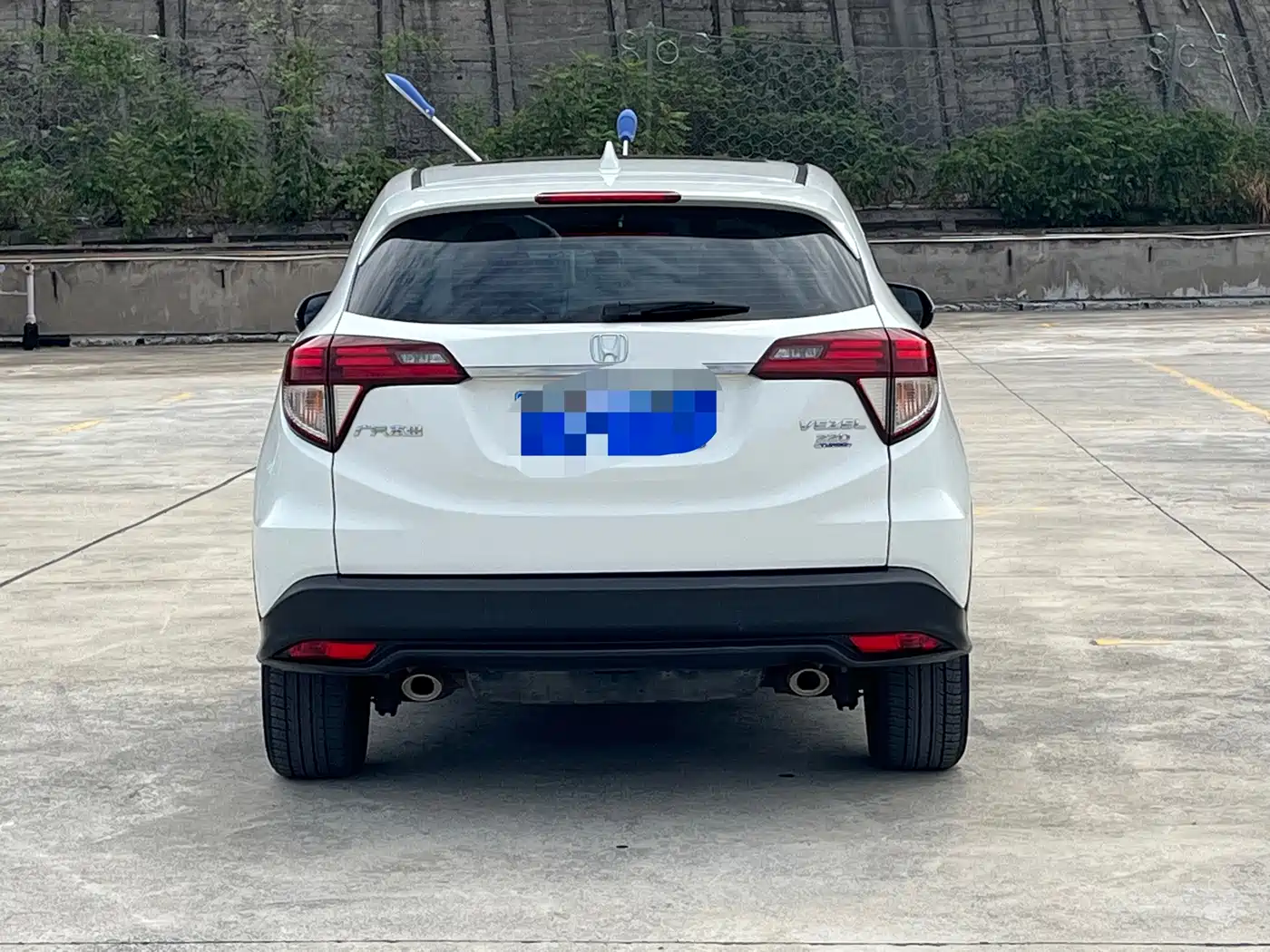 Фото 2 - Honda Vezel