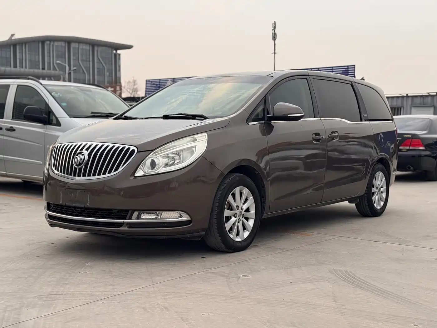 Buick GL8 2013 2.4L CT Luxury Business Comfort Edition