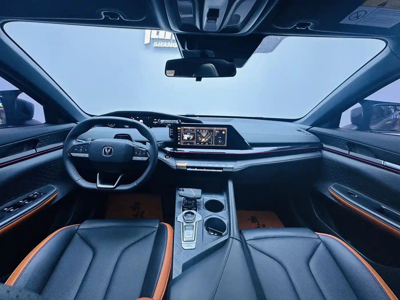 CHANGAN UNI-V