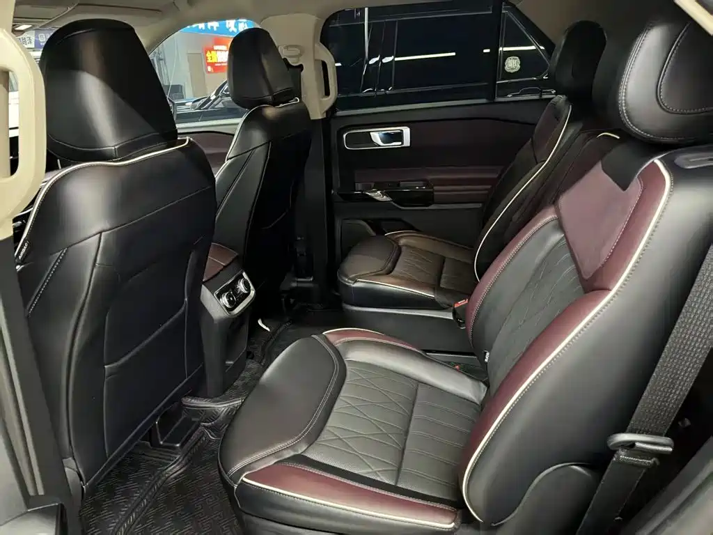 FORD EXPLORER